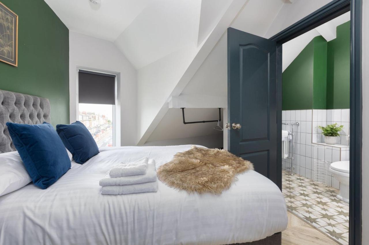 Ettie And Gigi'S Apartment Blackpool Ngoại thất bức ảnh